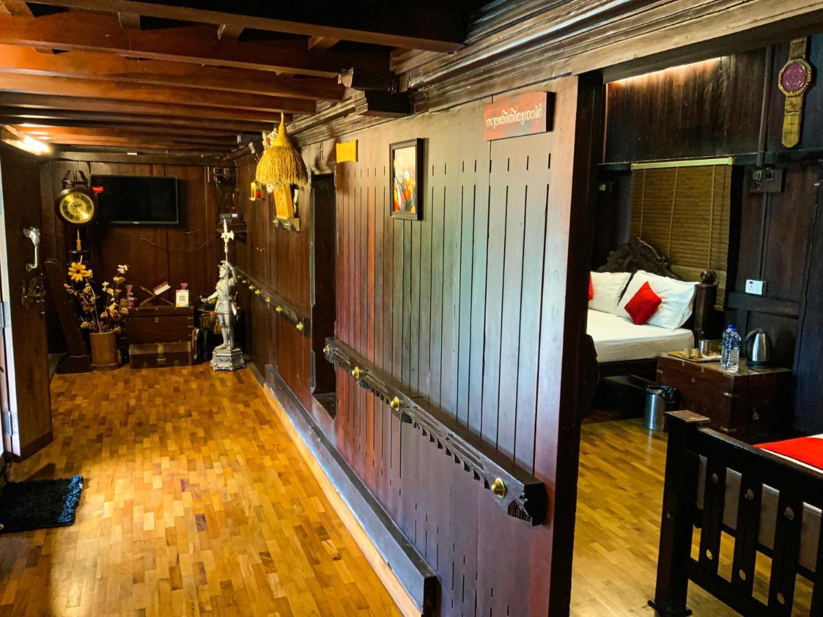 Castillo De Woods , The Private Luxury Villa , 8 Bhk, Vattavada Kottakamboor Dış mekan fotoğraf